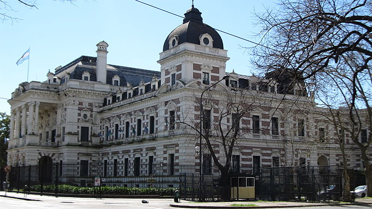 El Gobierno bonaerense dispuso asueto administrativo para el 24 y el 31