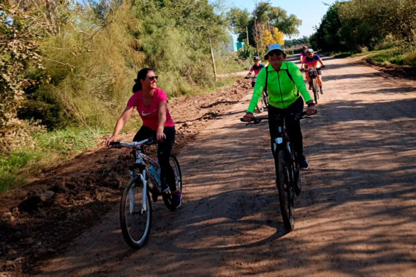Bicicleteada familiar en Bartolomé Bavio