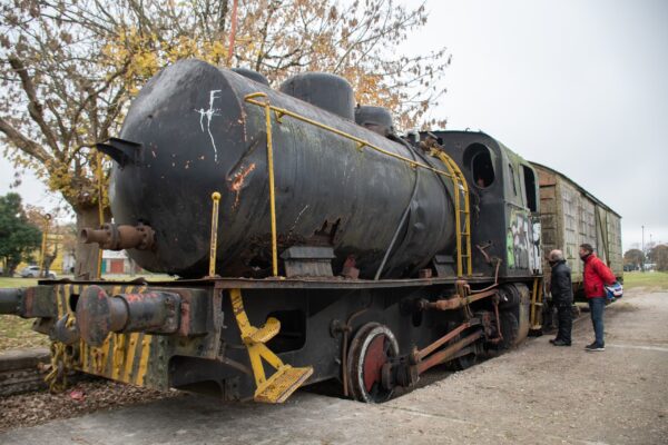 Celebración del paso del tren en Bartolomé Bavio